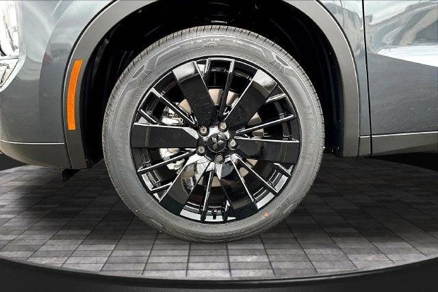 2026 Mitsubishi Outlander LE