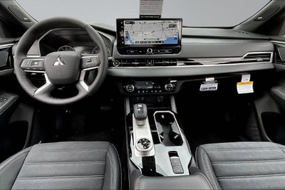 2026 Mitsubishi Outlander LE