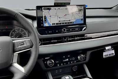 2026 Mitsubishi Outlander LE