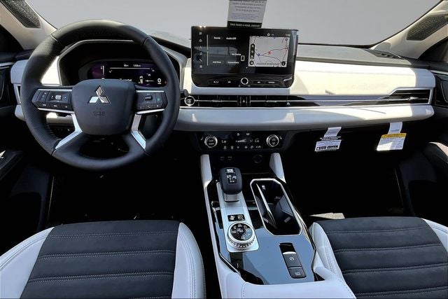 2026 Mitsubishi Outlander PHEV SE