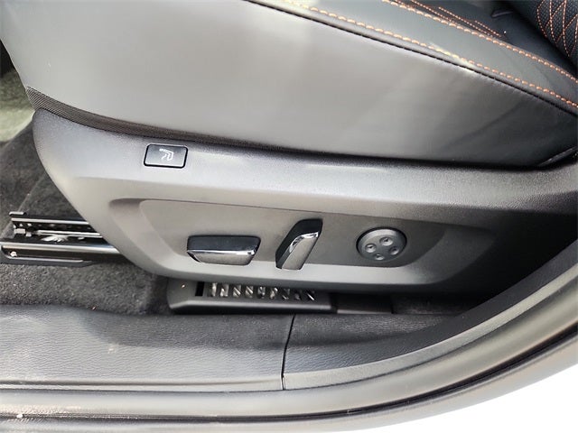 2025 Mitsubishi Outlander PHEV SEL