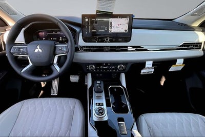 2026 Mitsubishi Outlander PHEV SEL