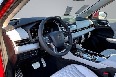 2026 Mitsubishi Outlander PHEV SEL
