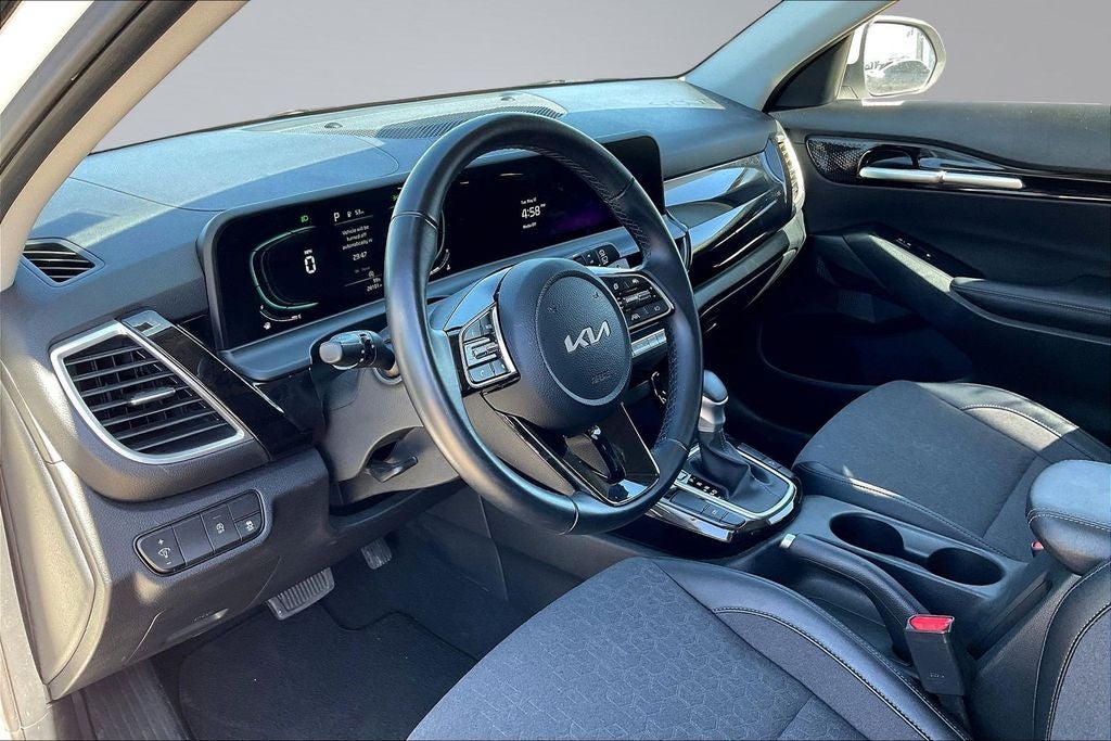 2025 Kia Seltos S