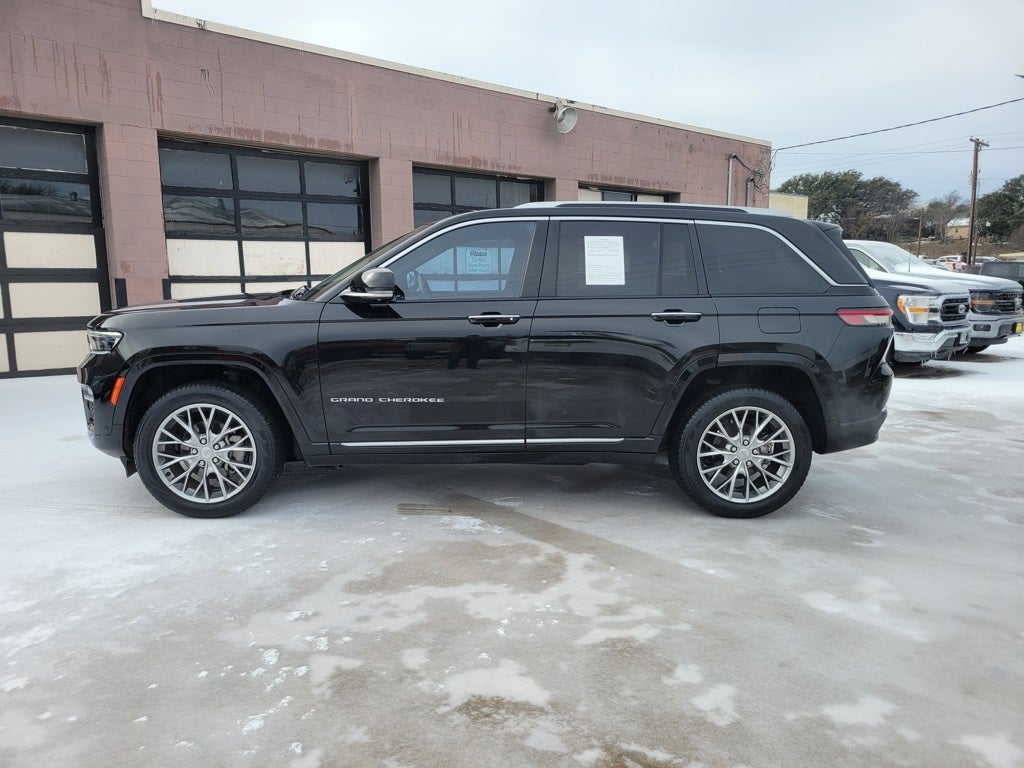 2023 Jeep Grand Cherokee Summit