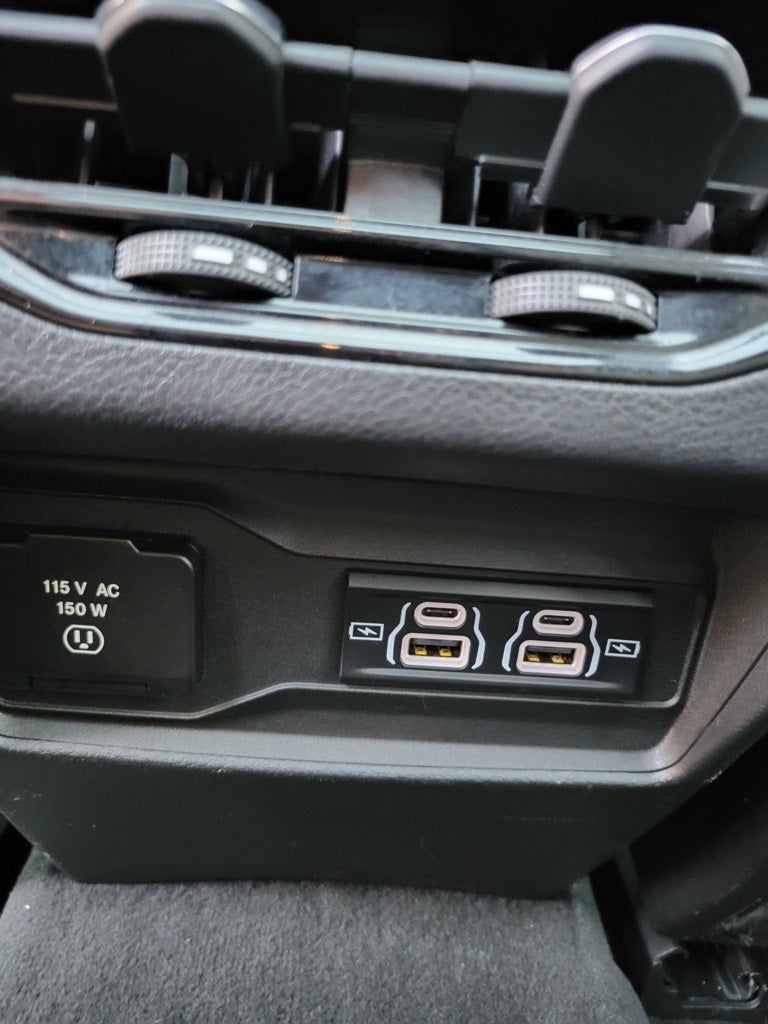 2023 Jeep Grand Cherokee Summit