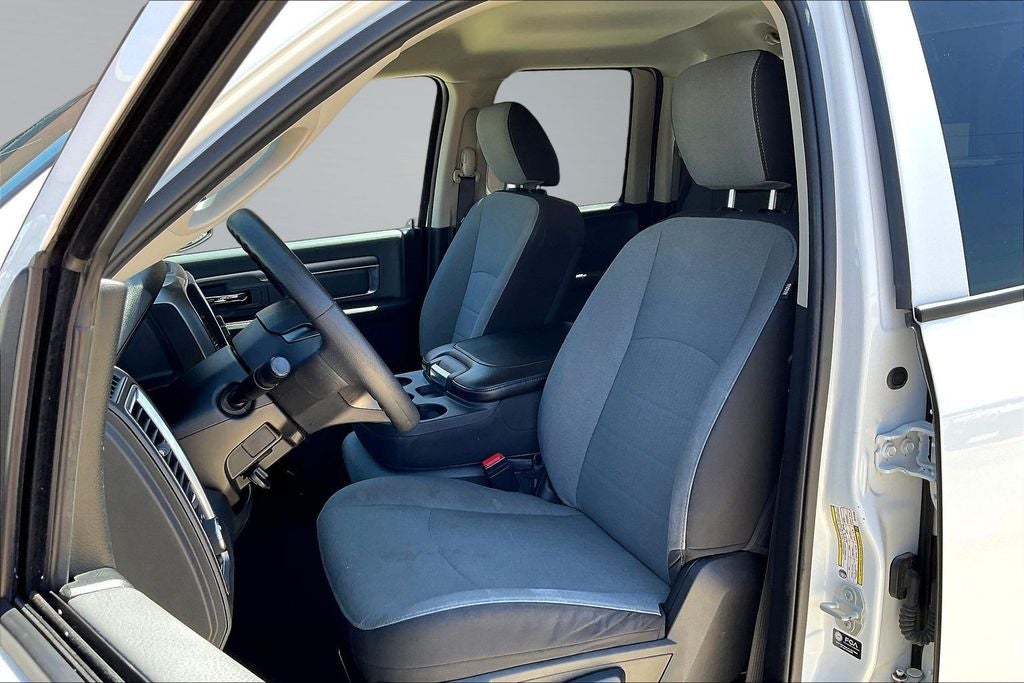 2024 RAM 1500 Classic SLT