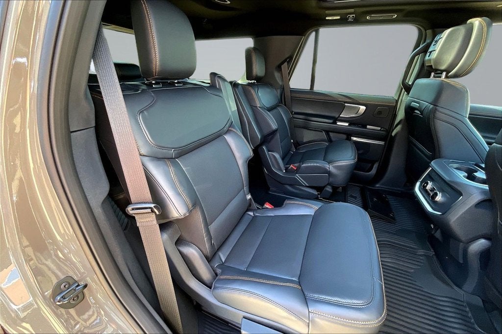 2027 Ford Expedition Tremor