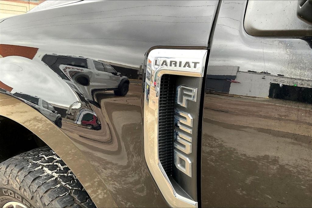 2022 Ford F-250SD Lariat