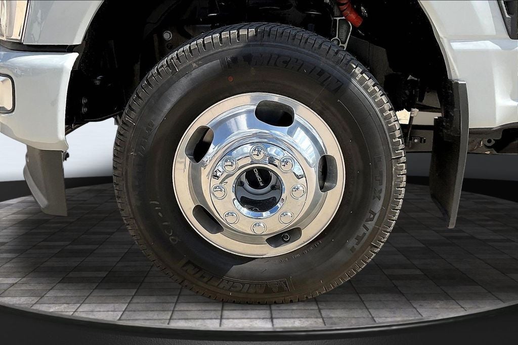 2026 Ford F-350SD Platinum DRW