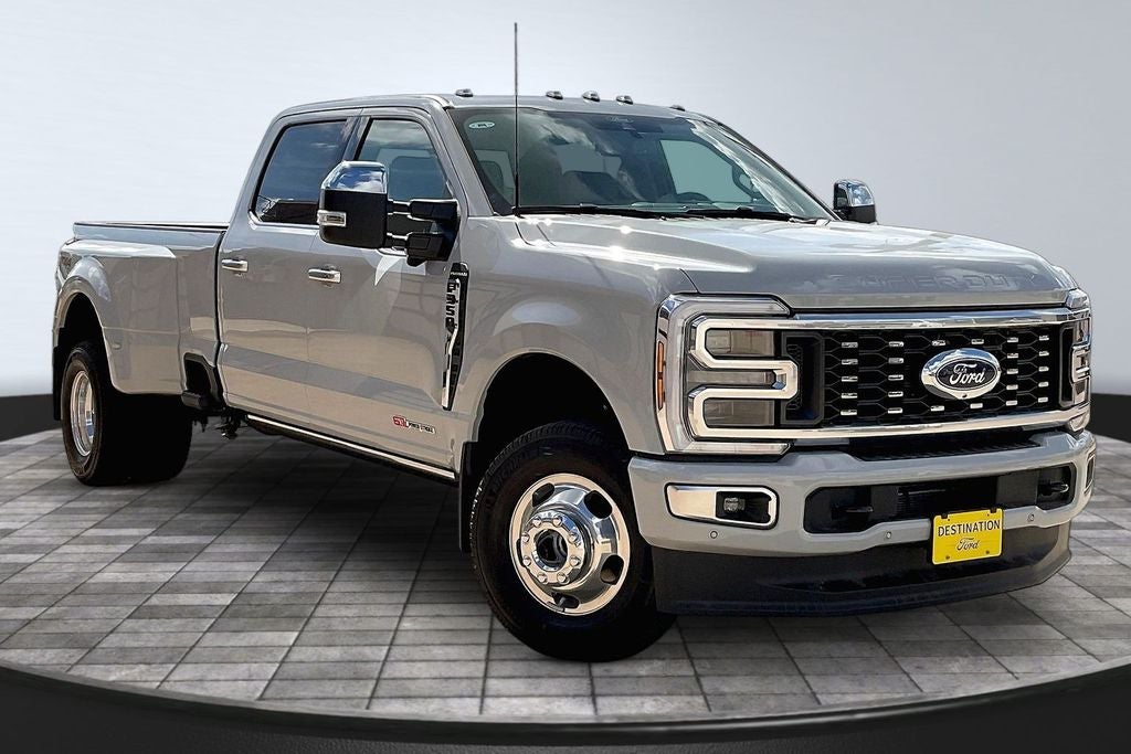2026 Ford F-350SD Platinum DRW