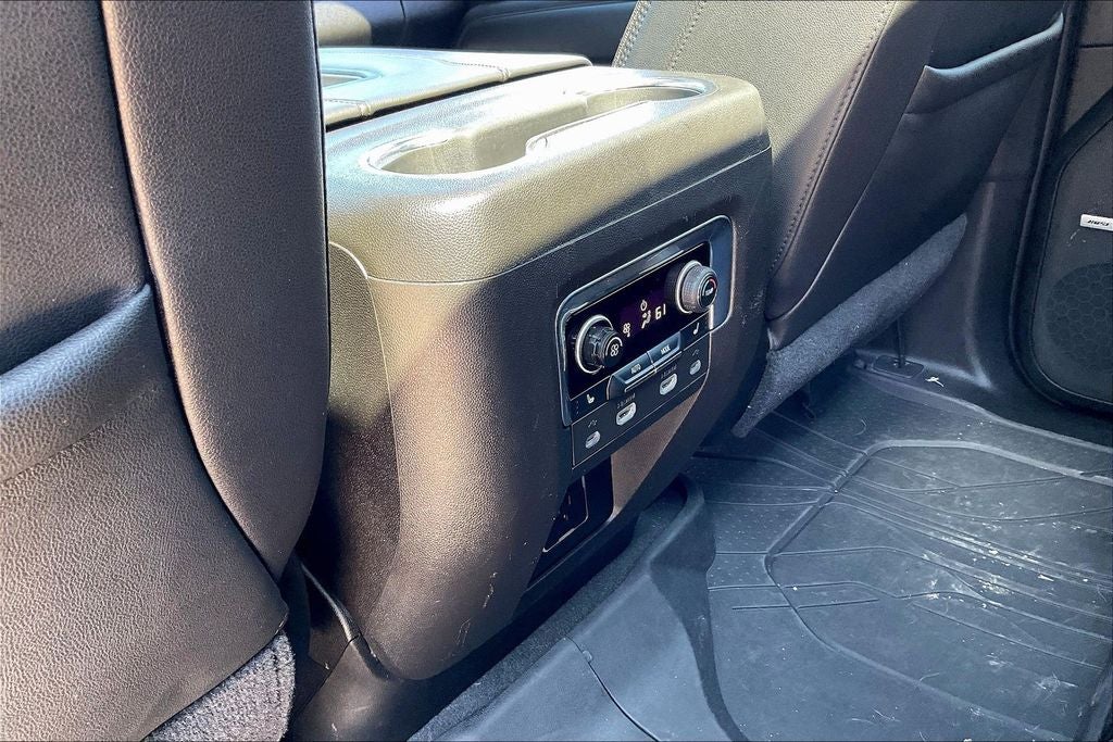 2021 Chevrolet Suburban High Country
