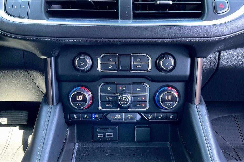 2021 Chevrolet Suburban High Country