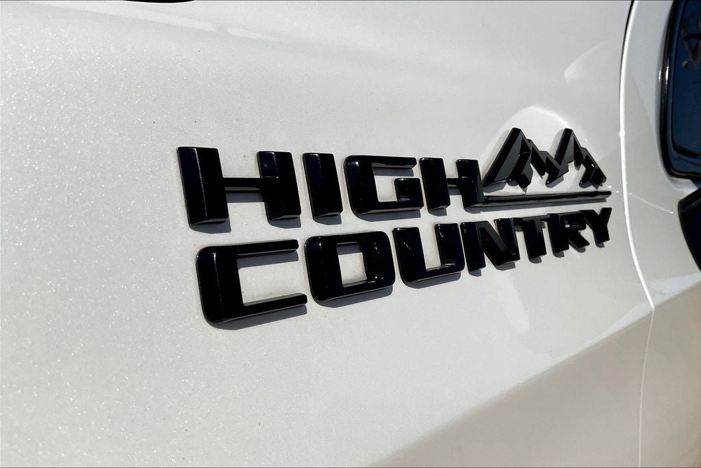 2021 Chevrolet Suburban High Country