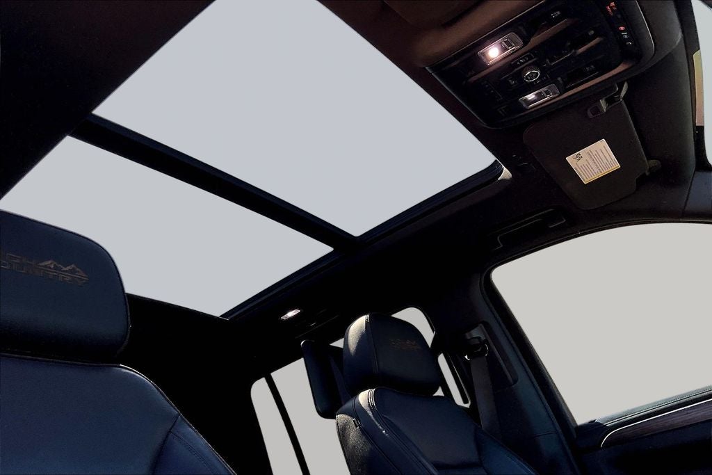 2021 Chevrolet Suburban High Country