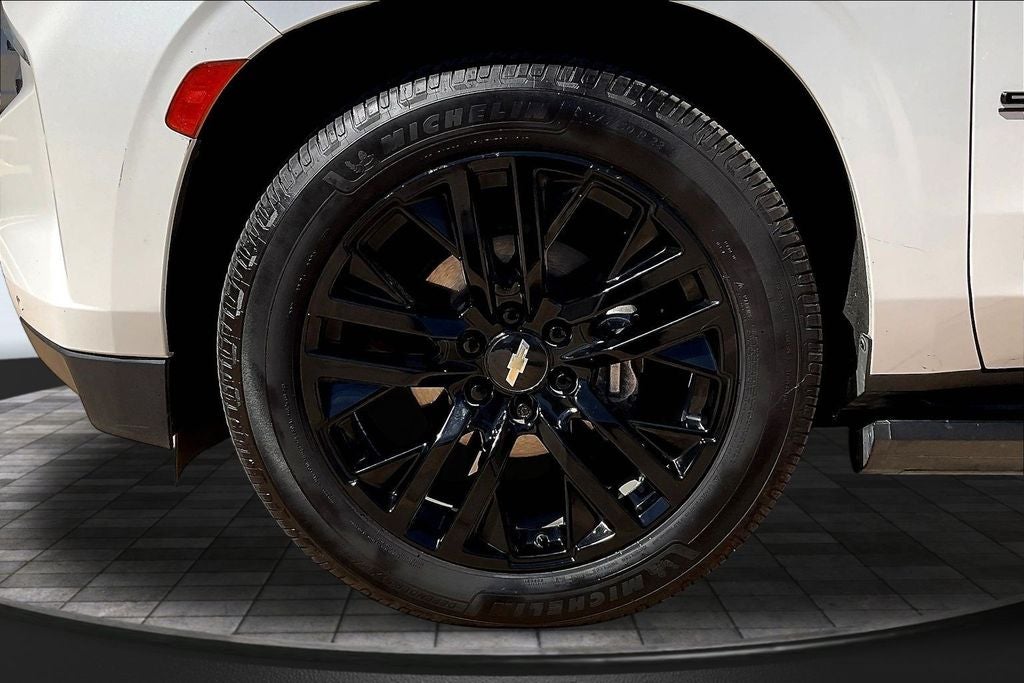 2021 Chevrolet Suburban High Country