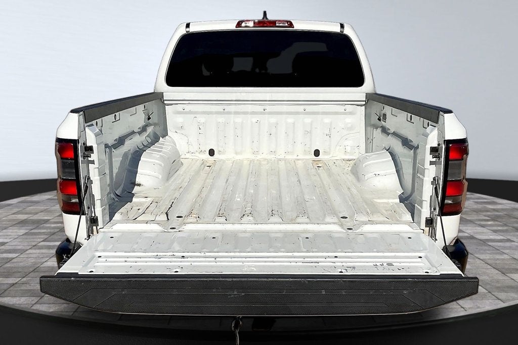 2022 Nissan Frontier S