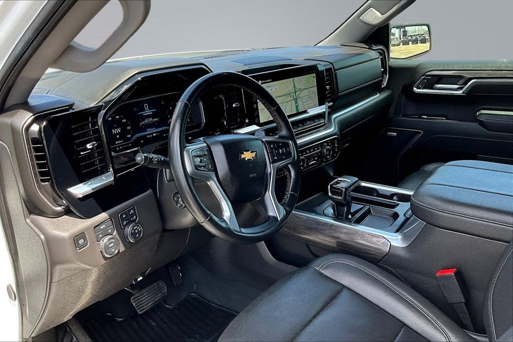 2025 Chevrolet Silverado 1500 LTZ