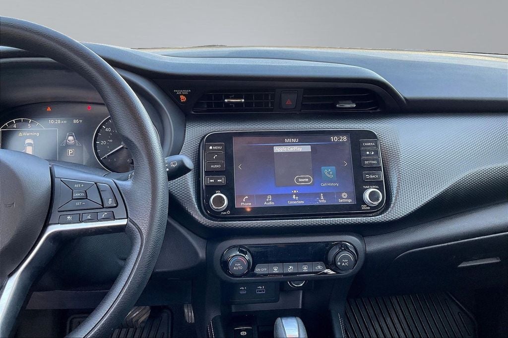 2022 Nissan Kicks SV