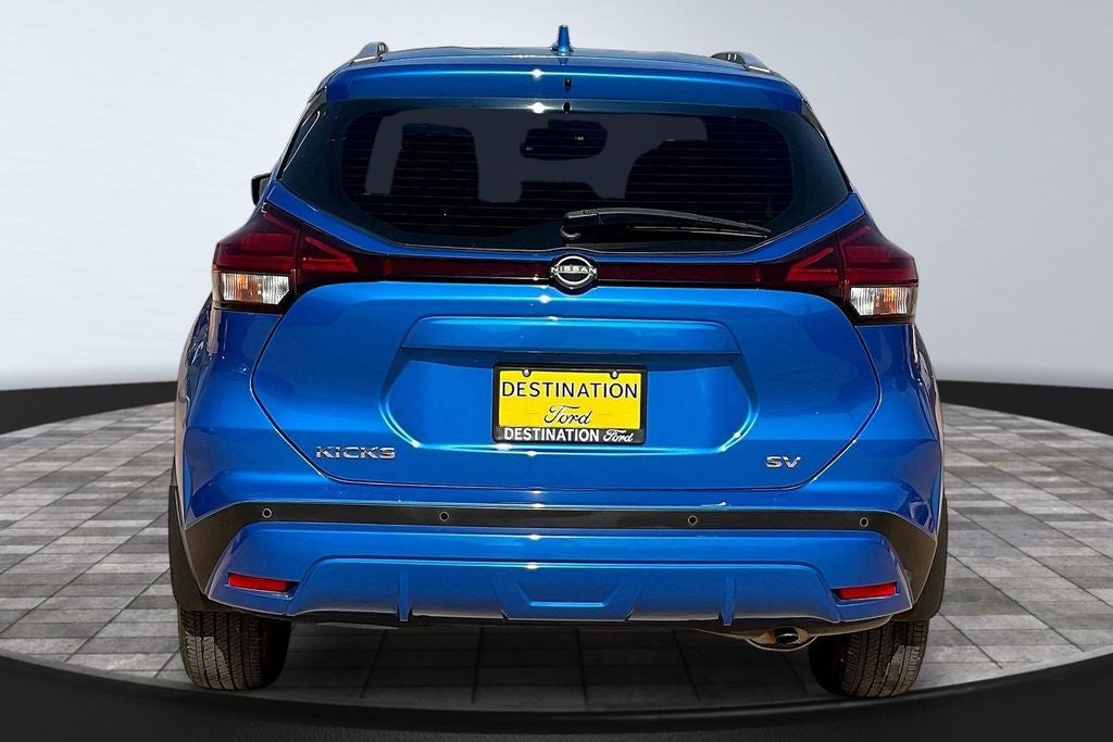2022 Nissan Kicks SV