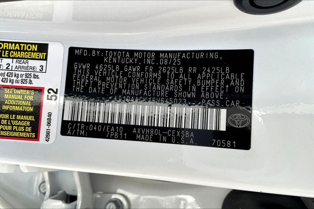 2025 Toyota Camry SE