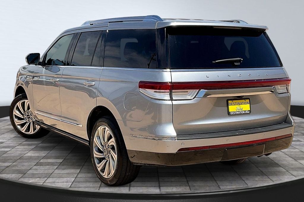 2023 Lincoln Navigator Reserve