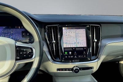 2024 Volvo S60 B5 Core Dark Theme