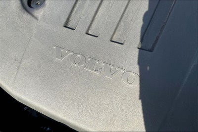 2024 Volvo S60 B5 Core Dark Theme