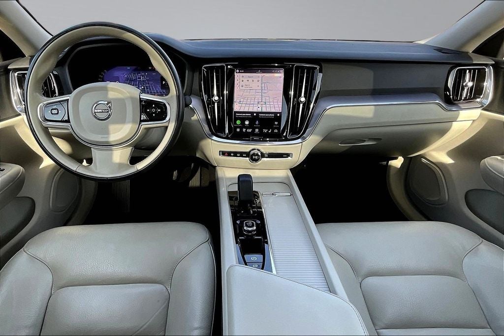 2024 Volvo S60 B5 Core Dark Theme