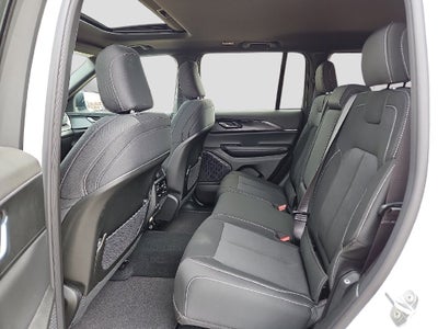 2027 Jeep Grand Cherokee Laredo X