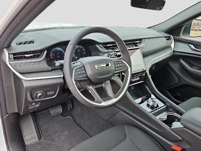 2027 Jeep Grand Cherokee Laredo X