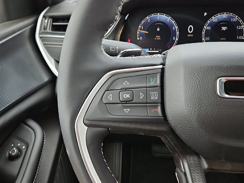 2027 Jeep Grand Cherokee Laredo X