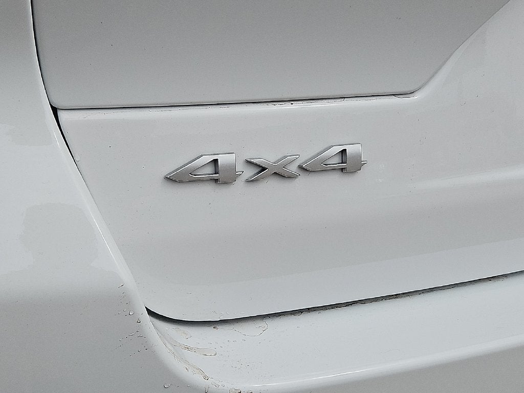 2027 Jeep Grand Cherokee Laredo X