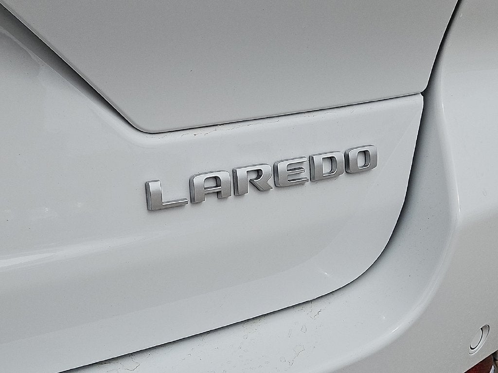 2027 Jeep Grand Cherokee Laredo X