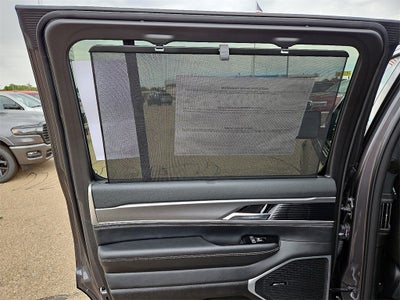 2025 Jeep Wagoneer Base