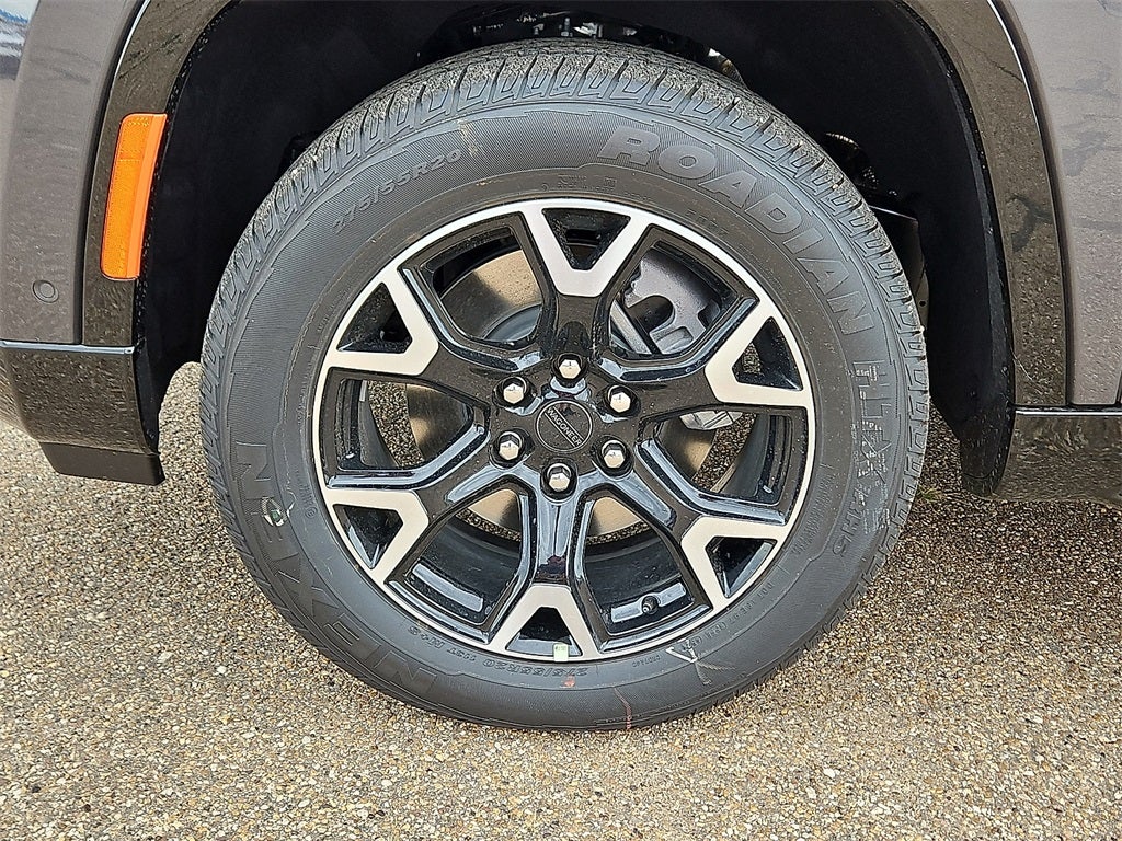 2025 Jeep Wagoneer Base