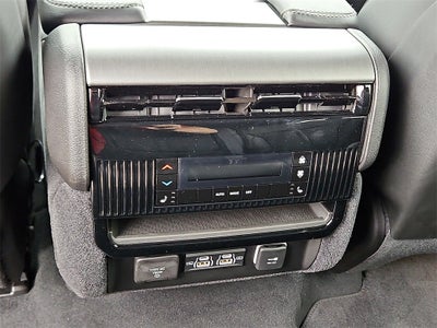 2025 Jeep Wagoneer Base