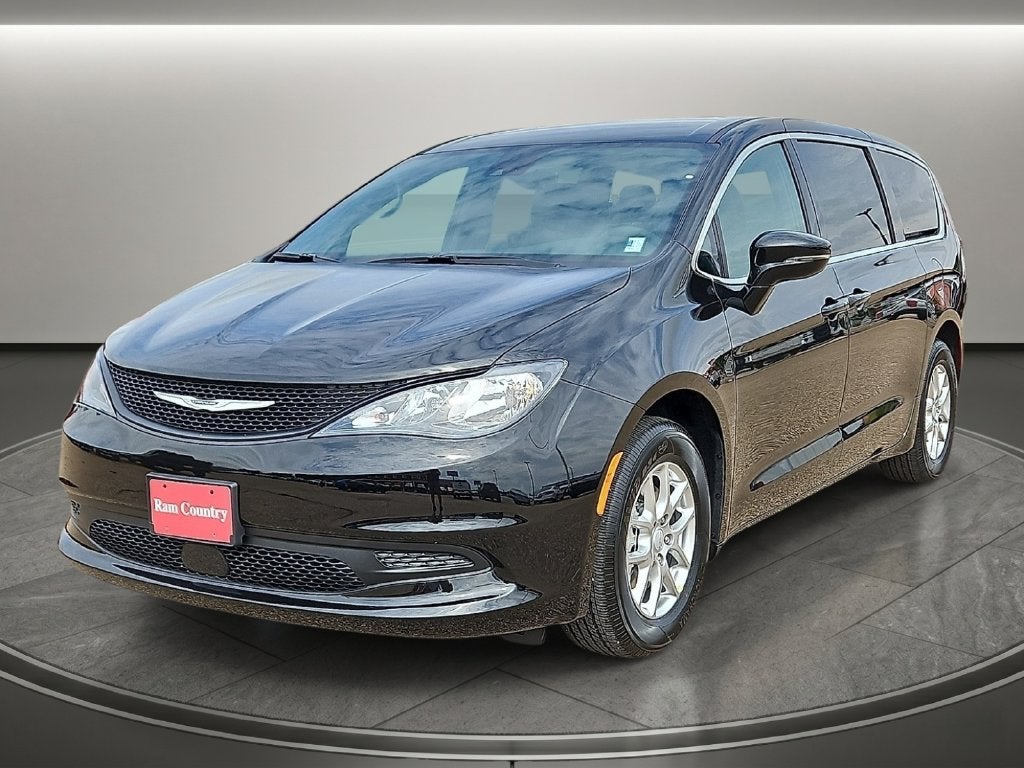 2027 Chrysler Pacifica LX