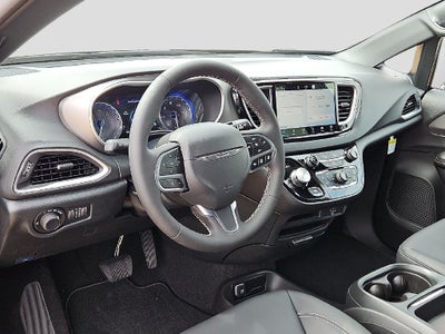 2027 Chrysler Pacifica LX