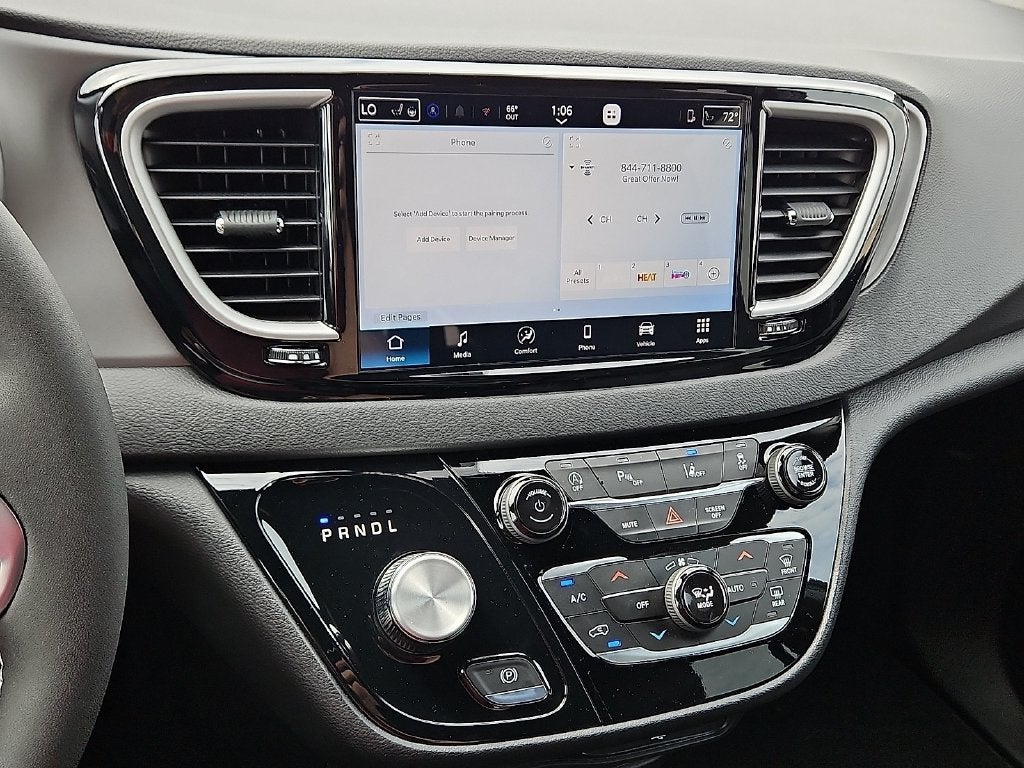 2027 Chrysler Pacifica LX