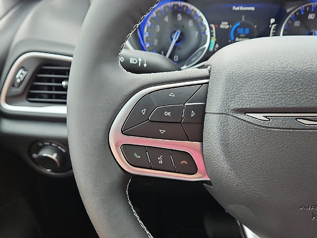 2027 Chrysler Pacifica LX