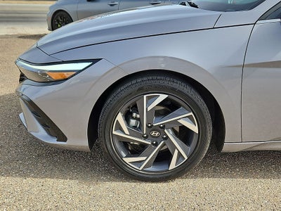 2025 Hyundai Elantra Limited