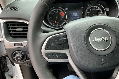 2022 Jeep Cherokee Latitude Lux