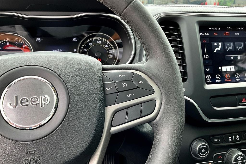 2022 Jeep Cherokee Latitude Lux