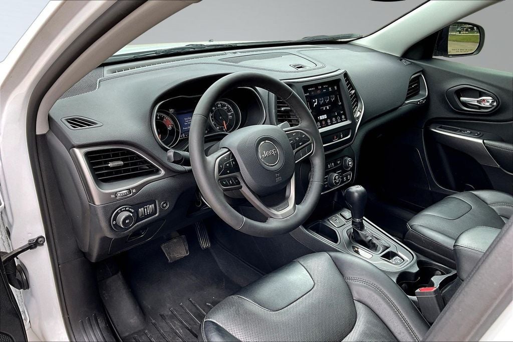 2022 Jeep Cherokee Latitude Lux