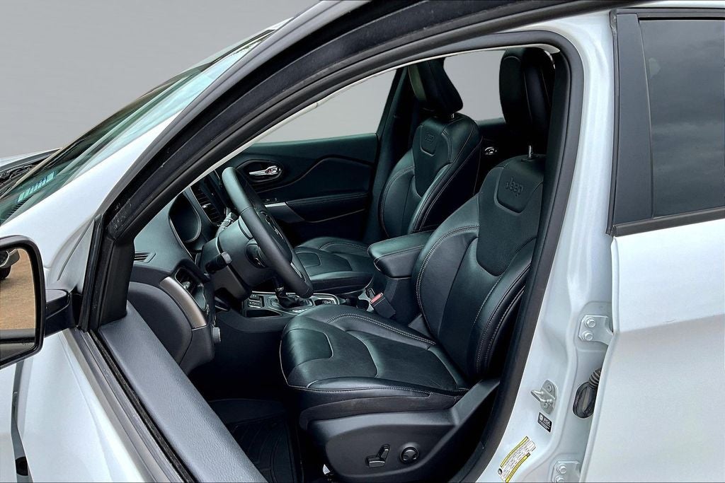 2022 Jeep Cherokee Latitude Lux