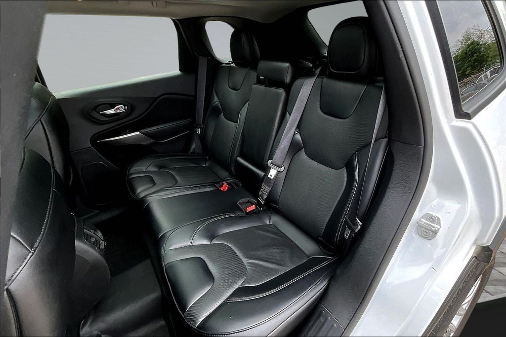 2022 Jeep Cherokee Latitude Lux