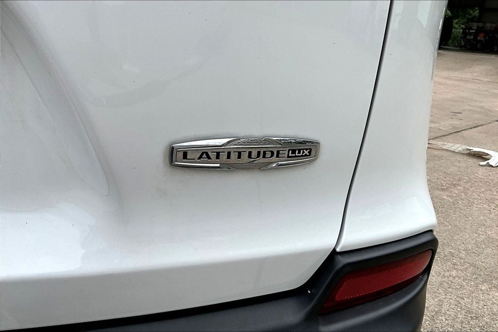 2022 Jeep Cherokee Latitude Lux