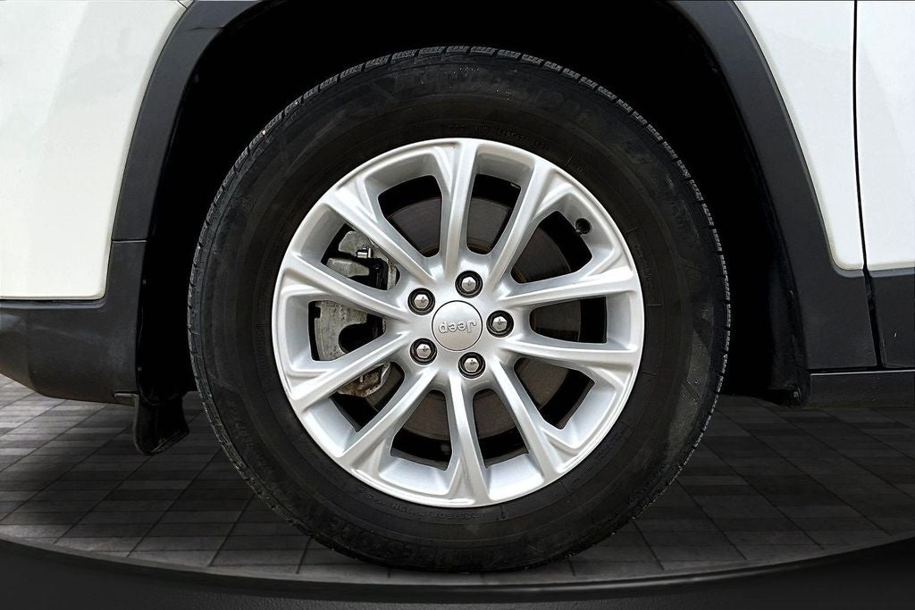 2022 Jeep Cherokee Latitude Lux