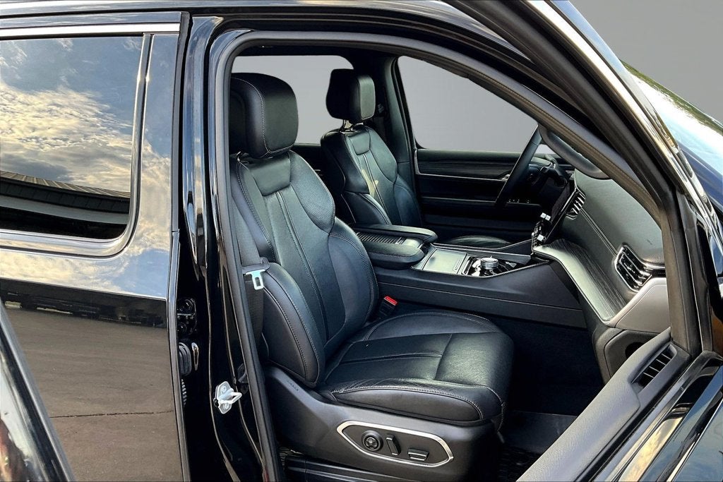 2024 Jeep Wagoneer Series II